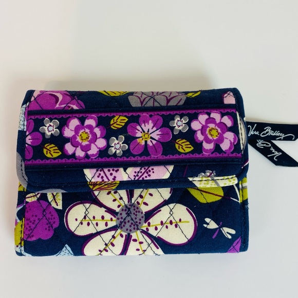 Vera Bradley Euro Coin Trifold Wallet In Floral Nightingale - Picture 1 of 4